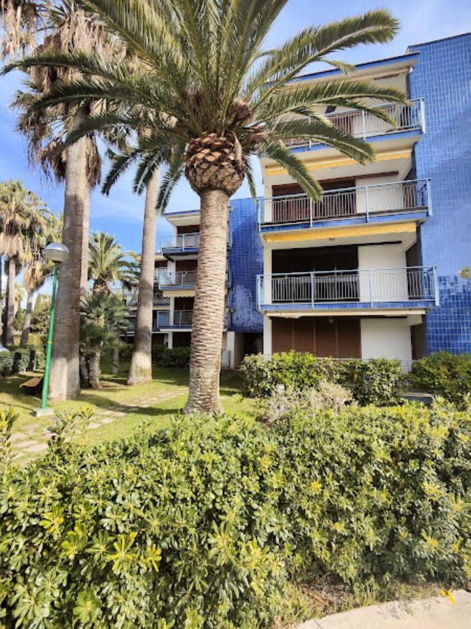 Apartamiento Mediterrani,Vistas Al Mar,Piscina! Villafortuny Bagian luar foto