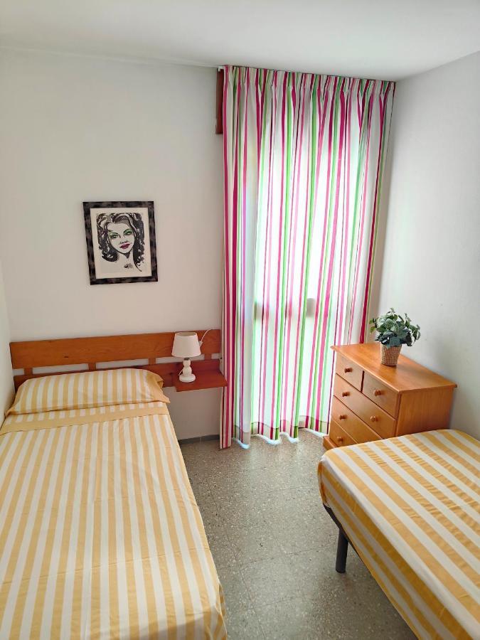 Apartamiento Mediterrani,Vistas Al Mar,Piscina! Villafortuny Bagian luar foto